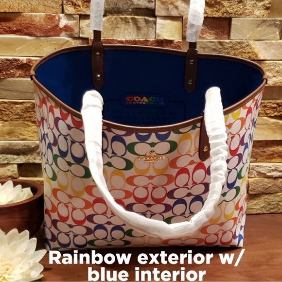 **SALE** NEW Coach Reversible Tote & ID Lanyard 🌈 - Picture 5 of 14